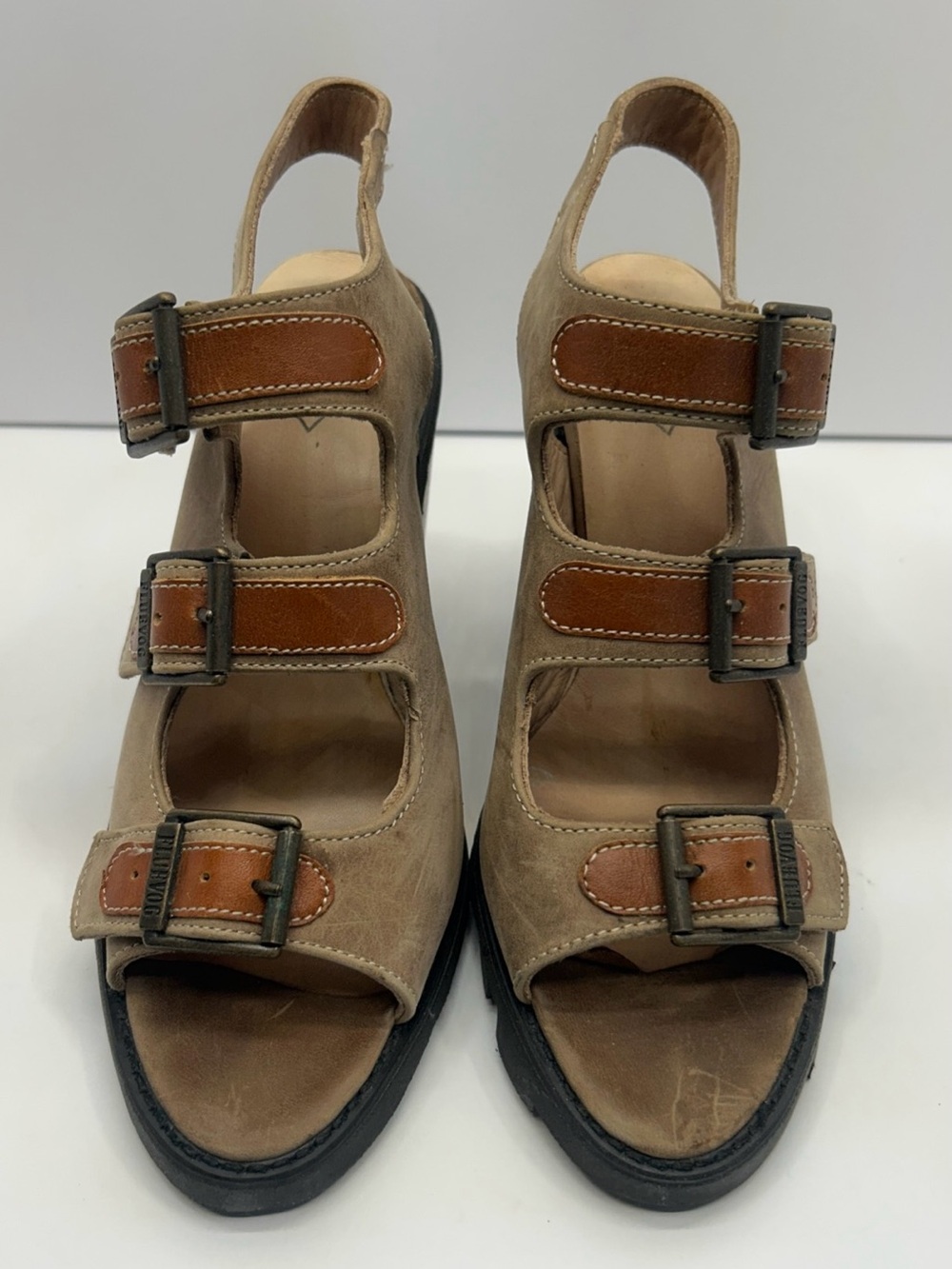 John Fluevog Portugal Beige Leather Three Buckle Heel Strap Sandals Size 7M